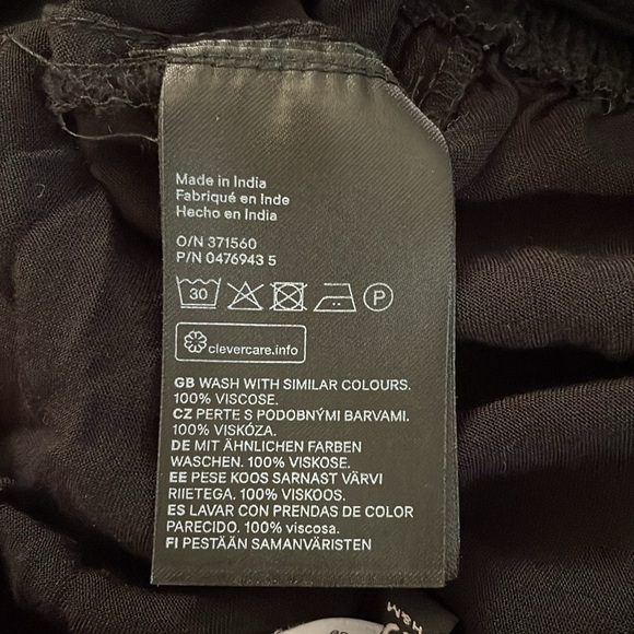 H&M divided black romper in US size 2 - Picture 5 of 8